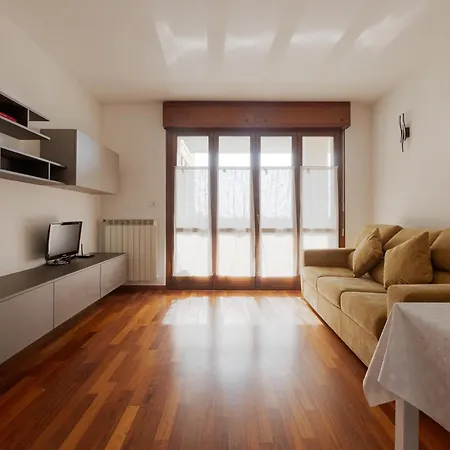 Viale Marche - Near Maciachini M3 Milano